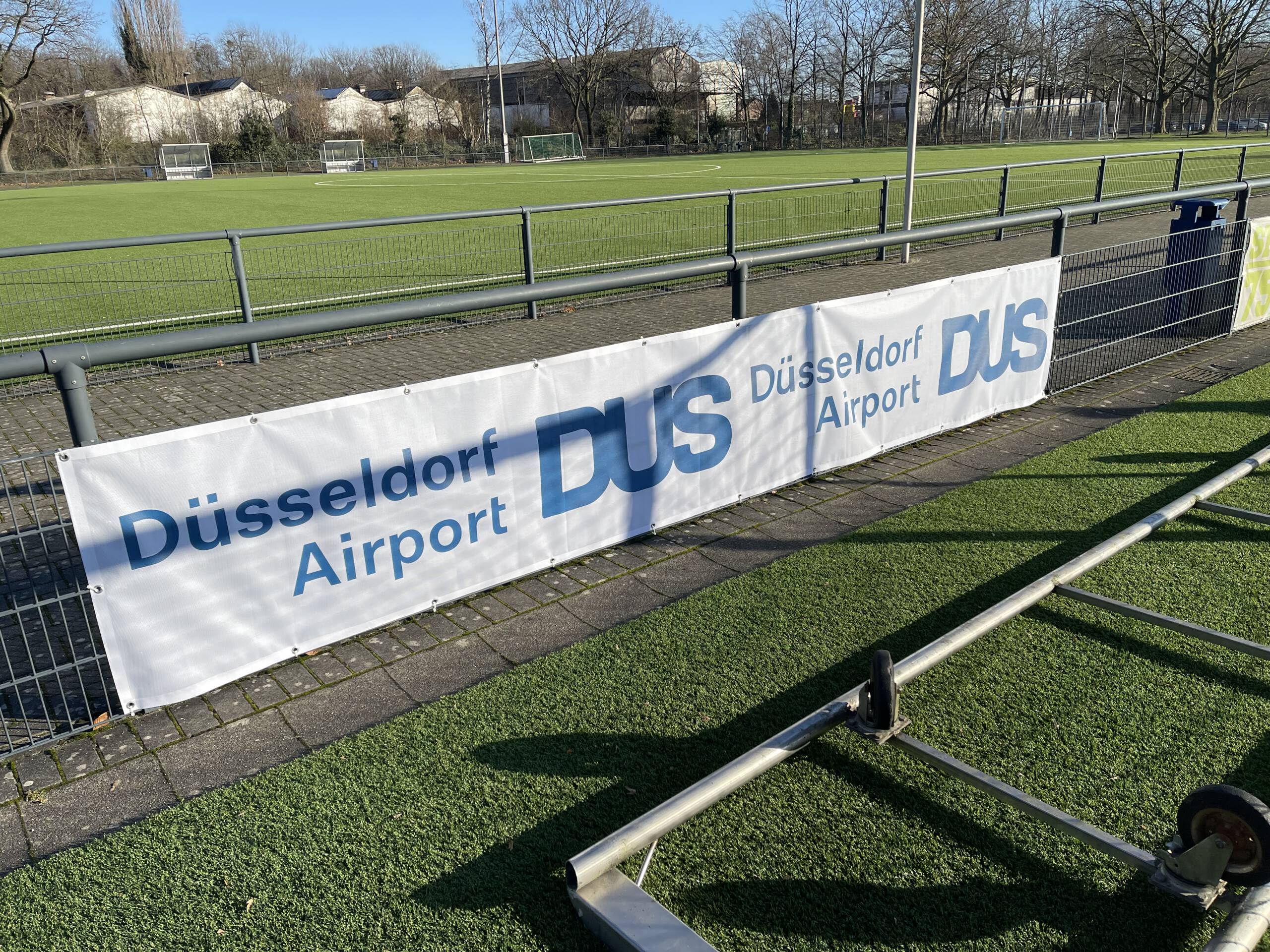 Fußballplatz-Bande SFD ´75